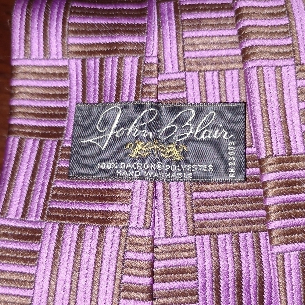 𝅺JOHN BLAIR Modern Silk Tie - Picture 2 of 3